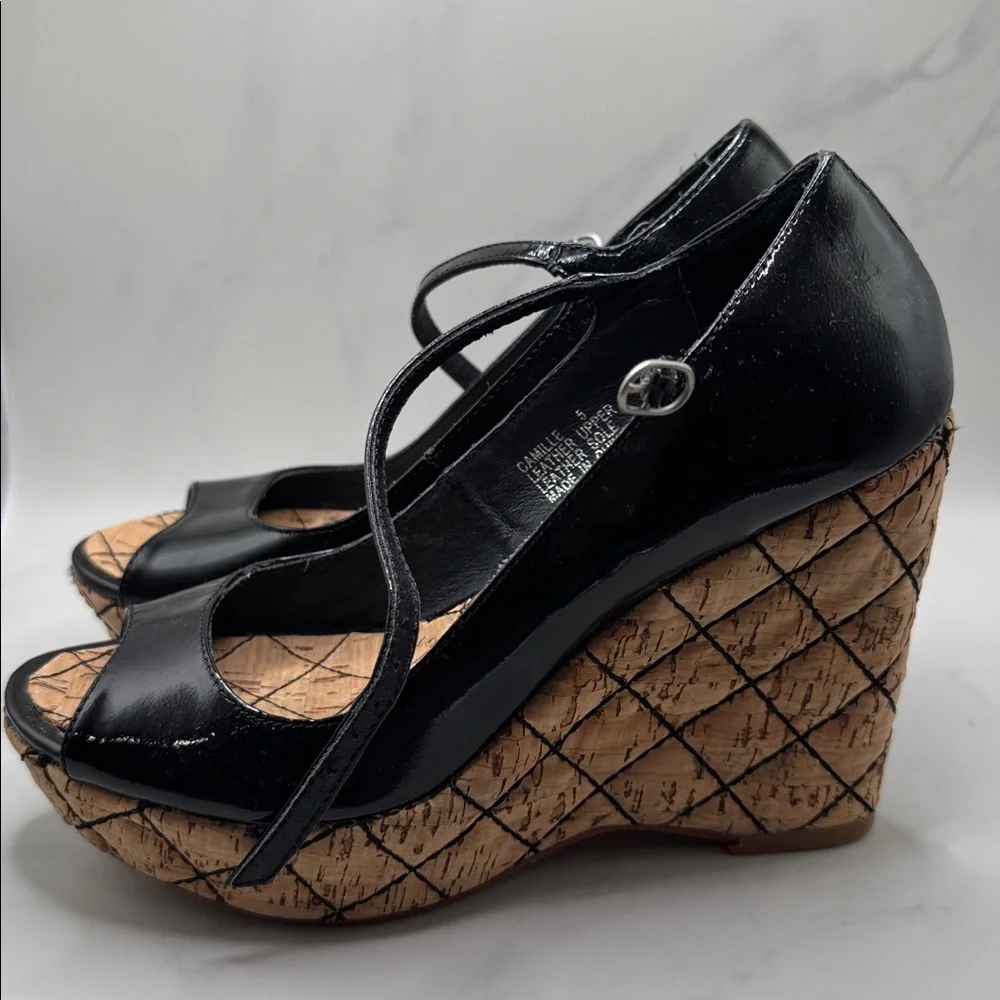 ZiGi NY Camilla Black Peep-Toe Patent Wedge Sandals size 5
